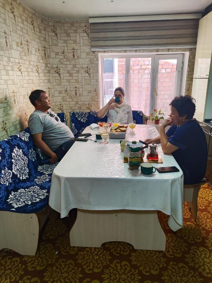 Guest House Sanat Naryn Esterno foto