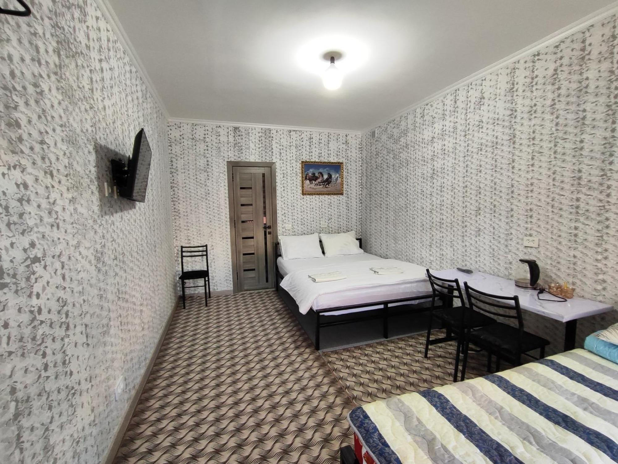 Guest House Sanat Naryn Esterno foto